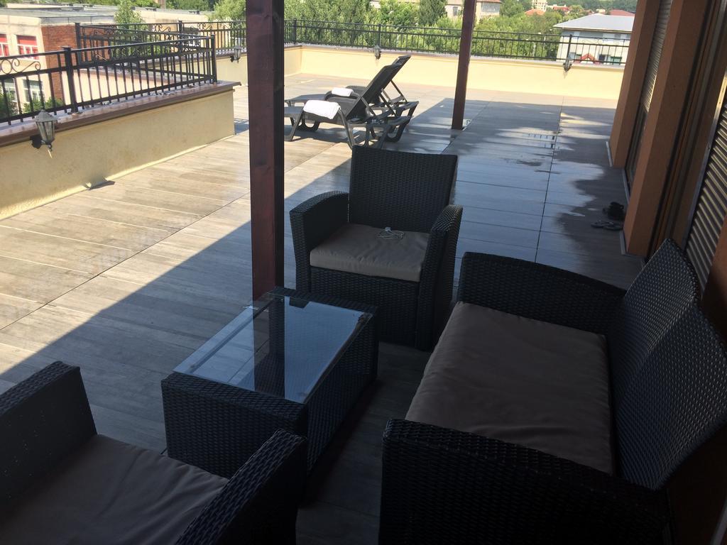 Апартаменты Penthouse Renasterii Amazonia Тимишоара Экстерьер фото