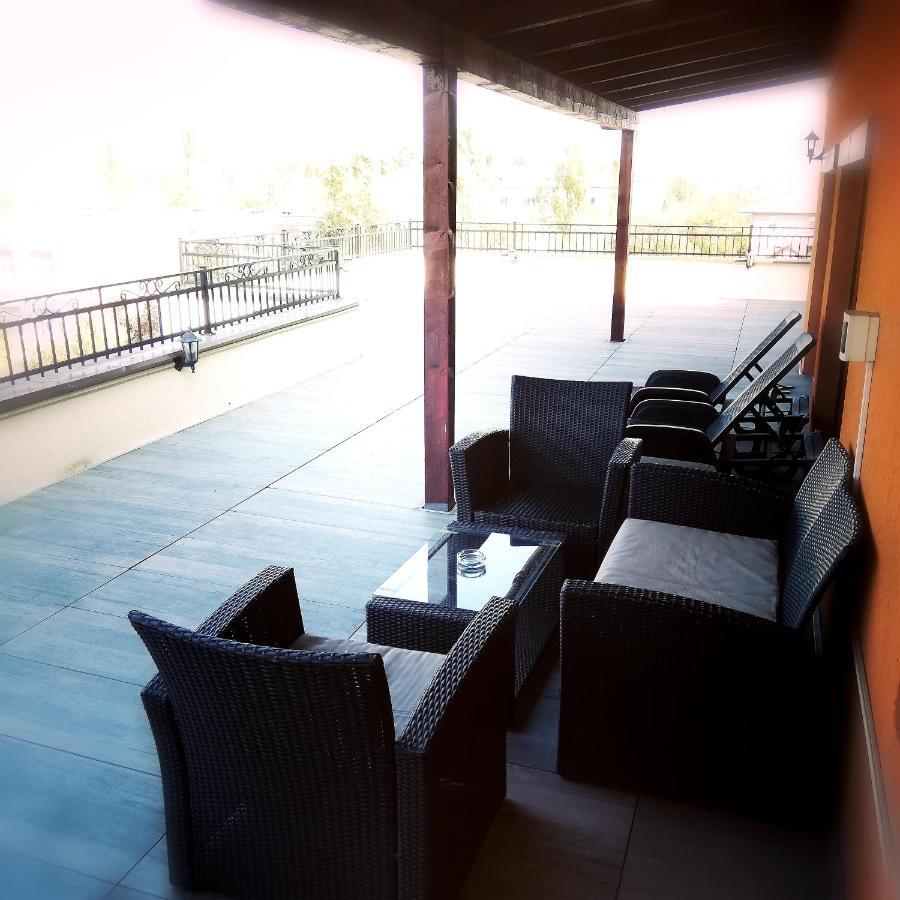 Апартаменты Penthouse Renasterii Amazonia Тимишоара Экстерьер фото
